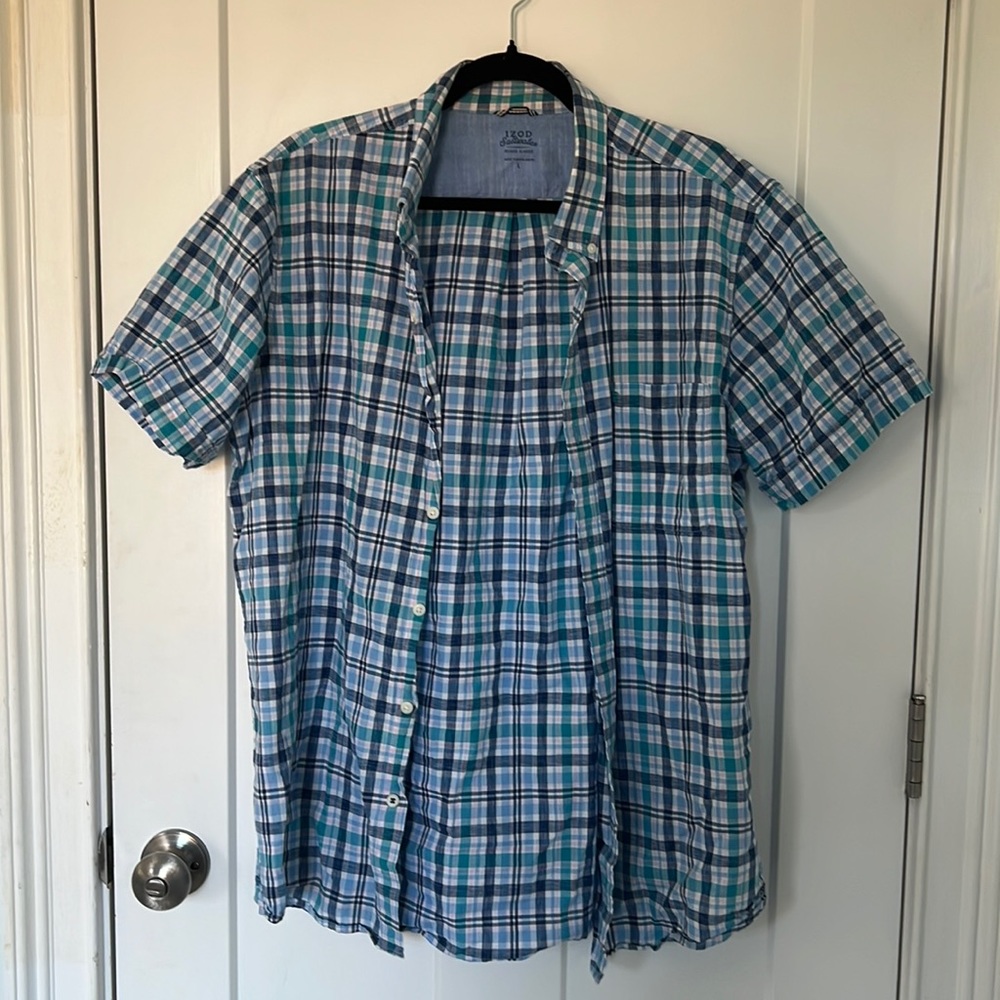 IZOD Saltwster Mens Casual Button up short sleeve